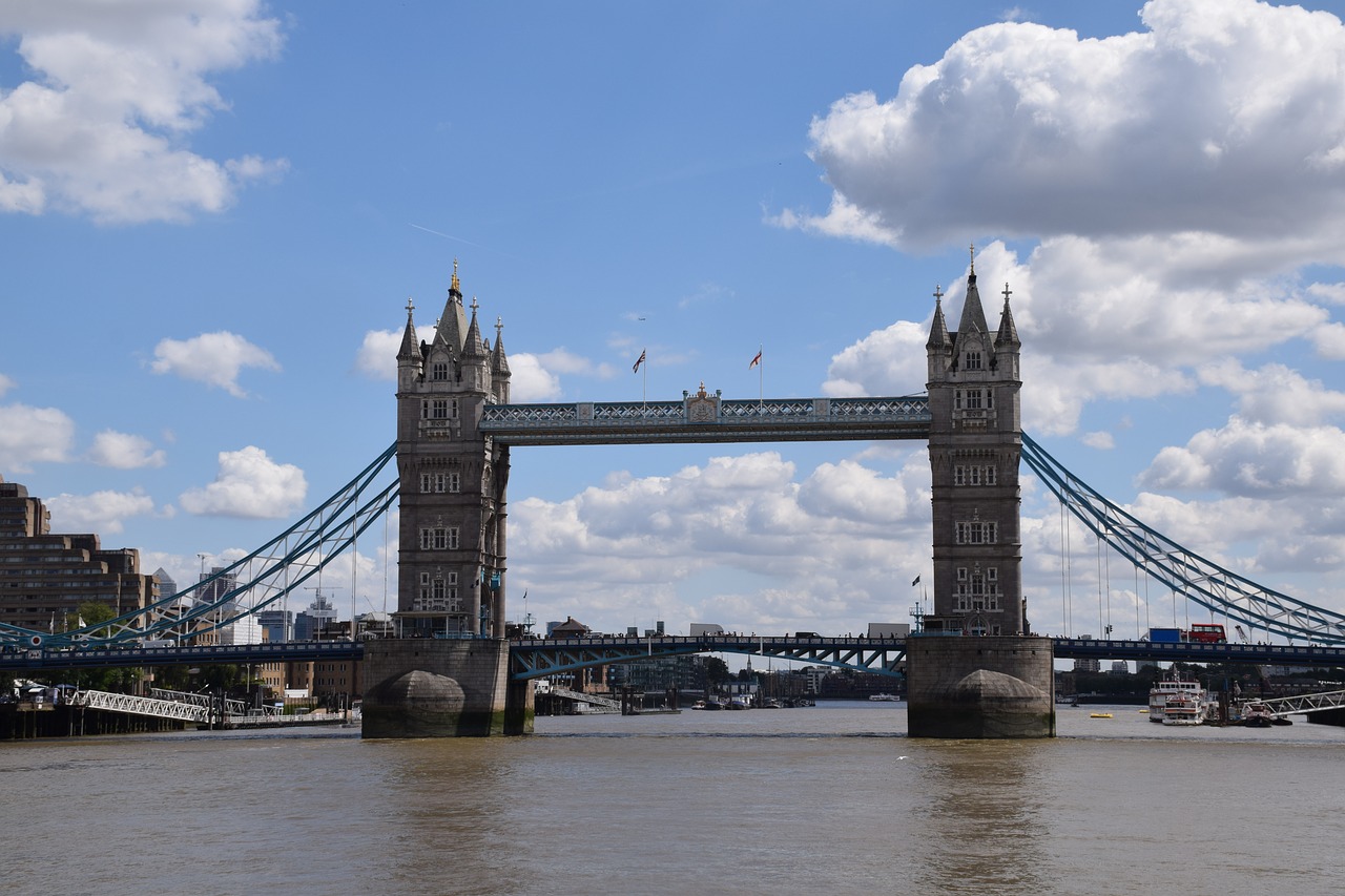 tower  tower bridge  bridge free photo