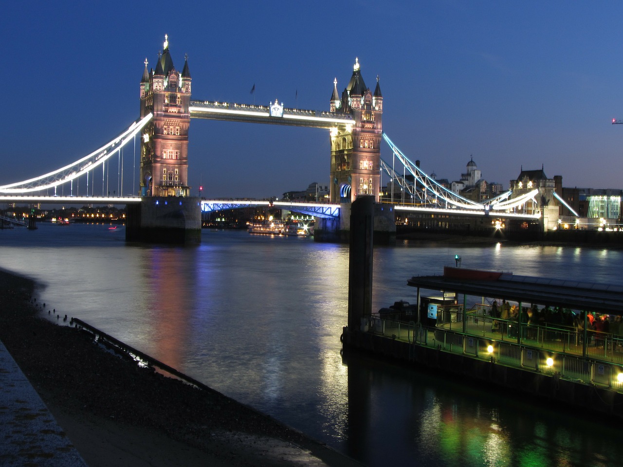 tower bridge night london free photo