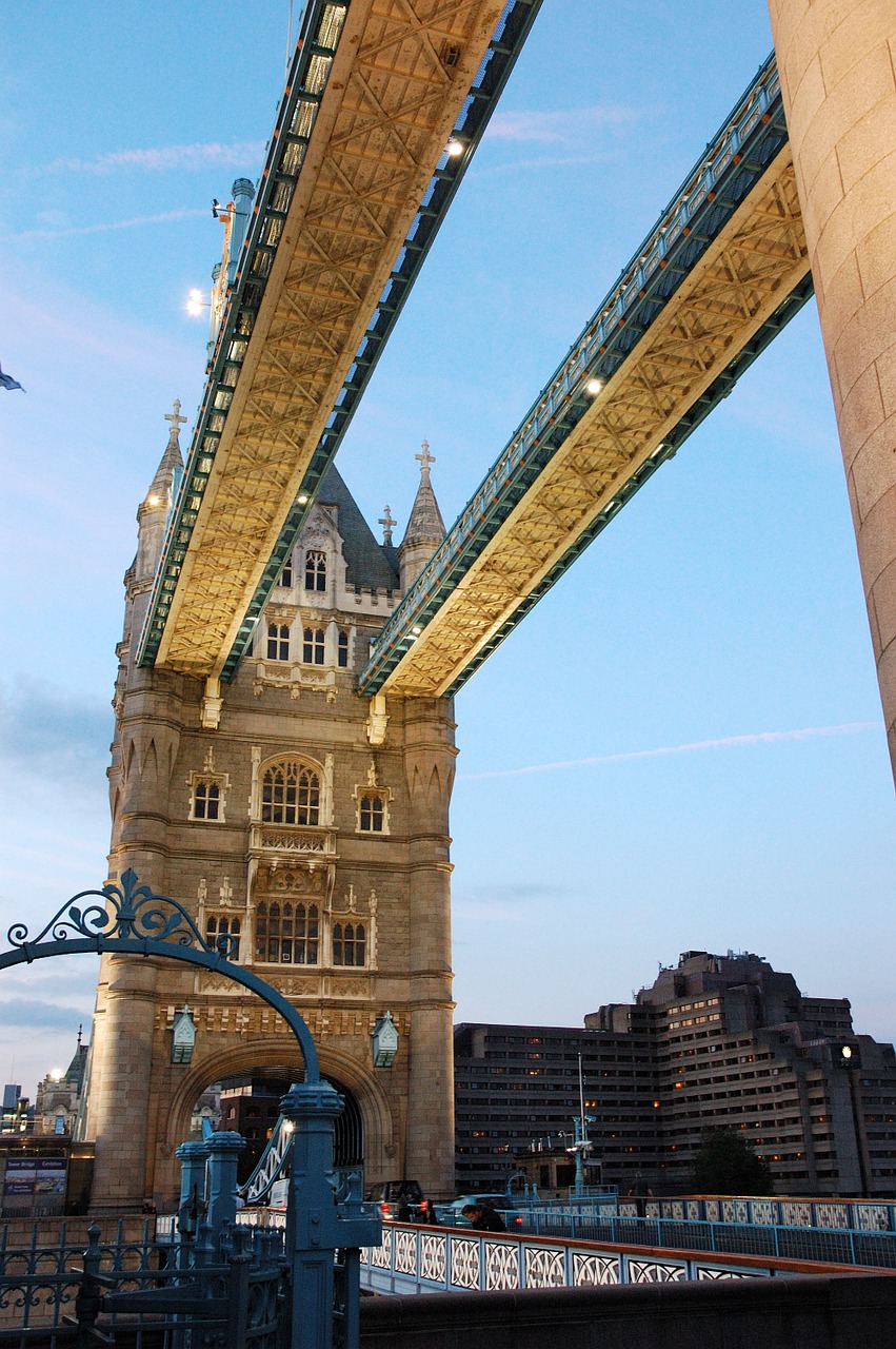 tower bridge evening blue free photo