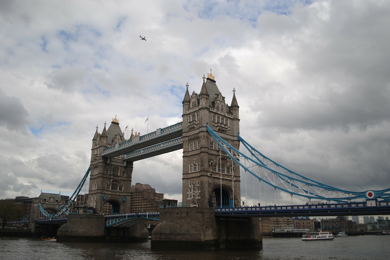 tower bridge england london free photo