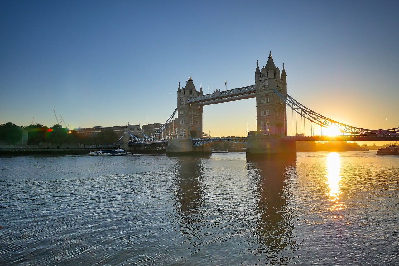 tower bridge  london  bridge free photo