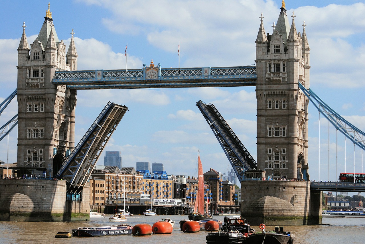 Download free photo of Tower bridge,bridge,opening,landmark ...