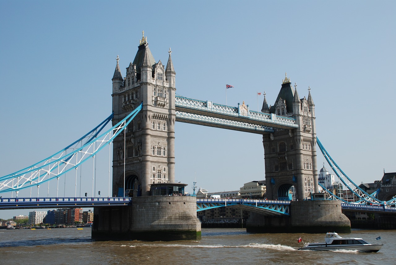 tower bridge london free pictures free photo