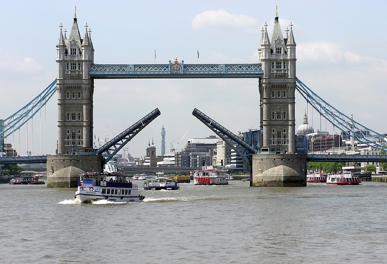 tower bridge thames river free photo