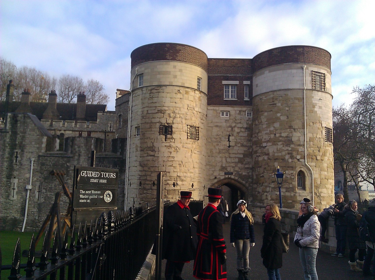 tower of london architecture castle free photo