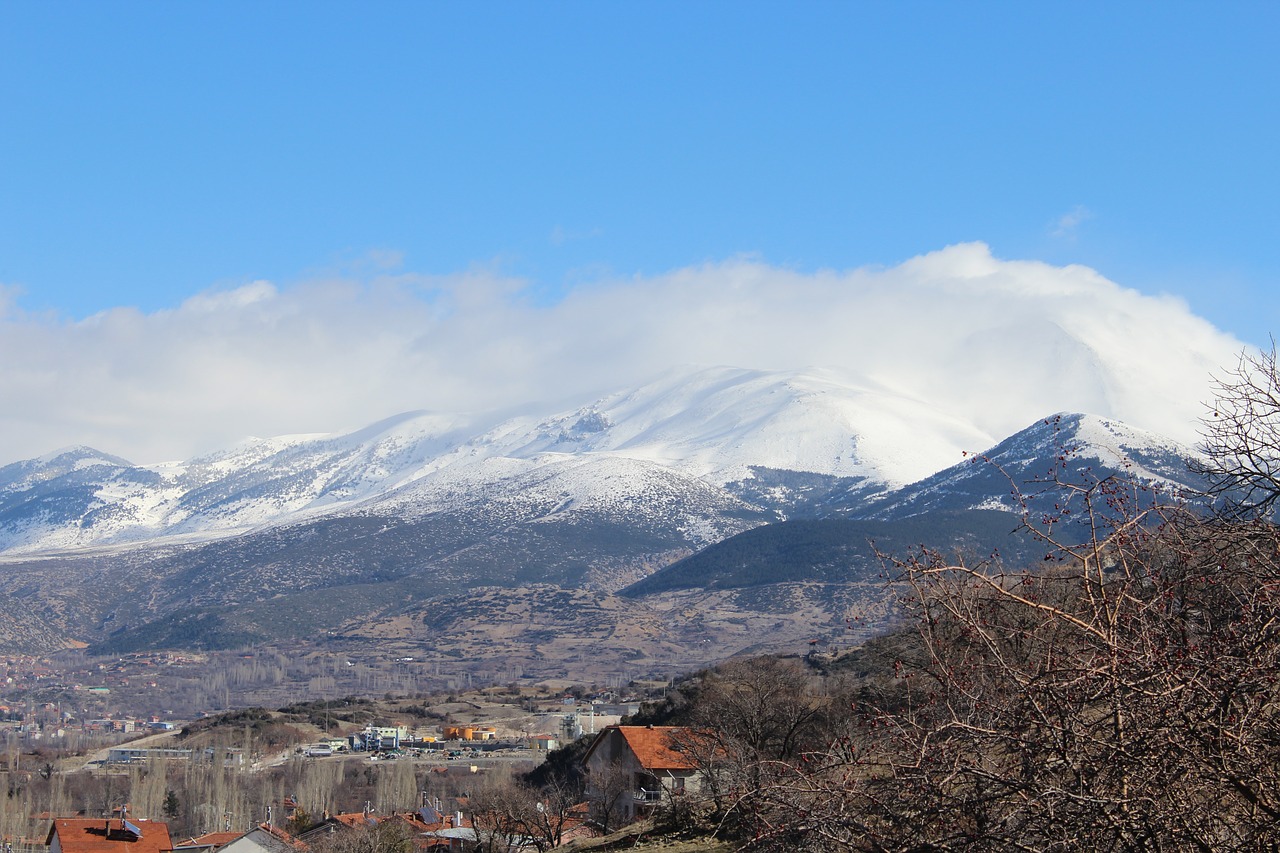 town winter ayaz free photo