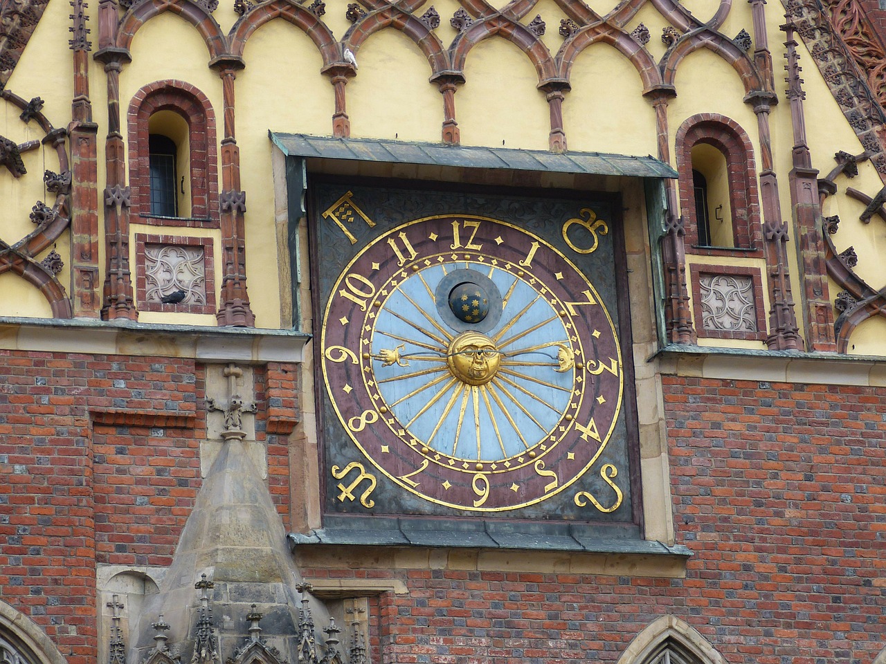 town hall clock clock face free photo