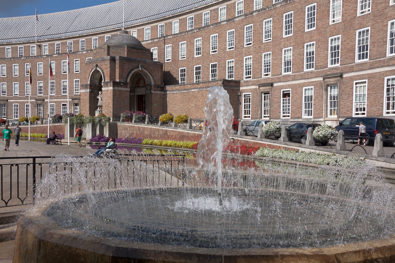 town hall bristol fountain free photo