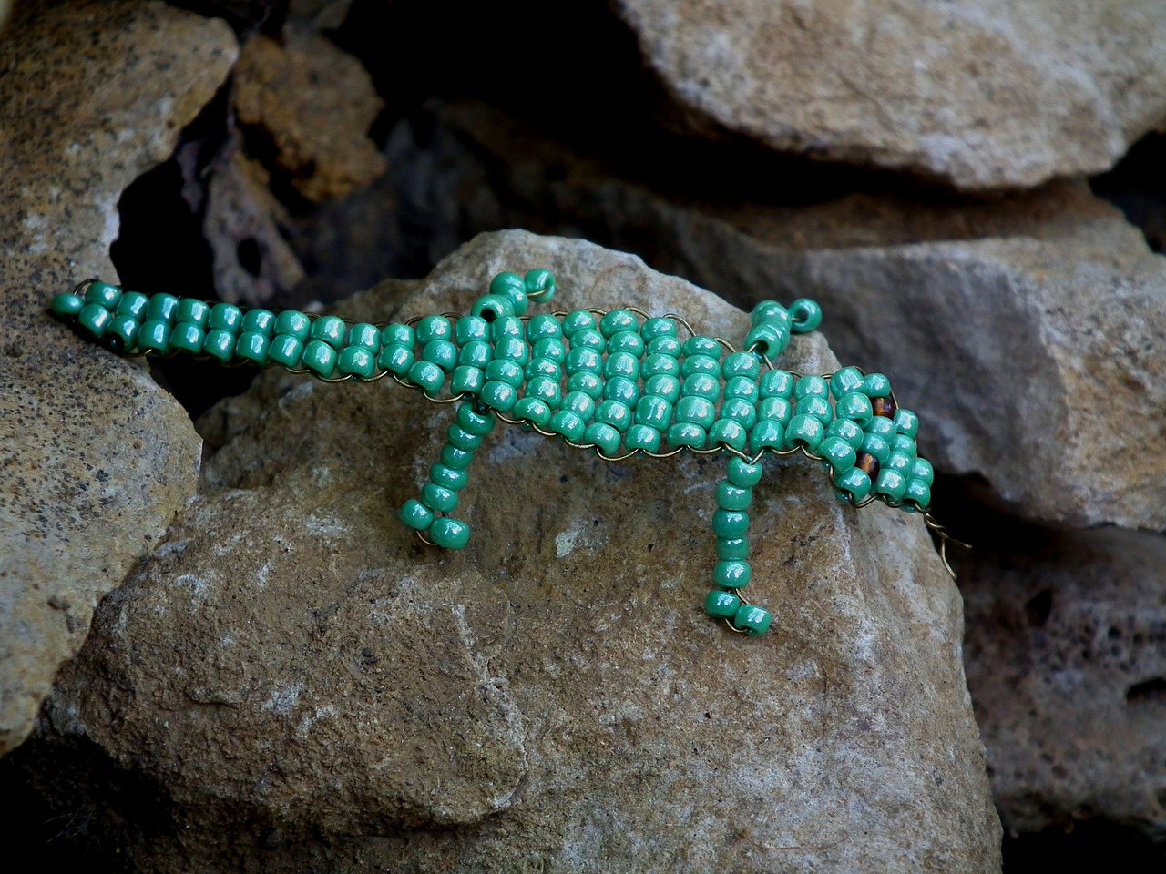 toy lizard beads free photo