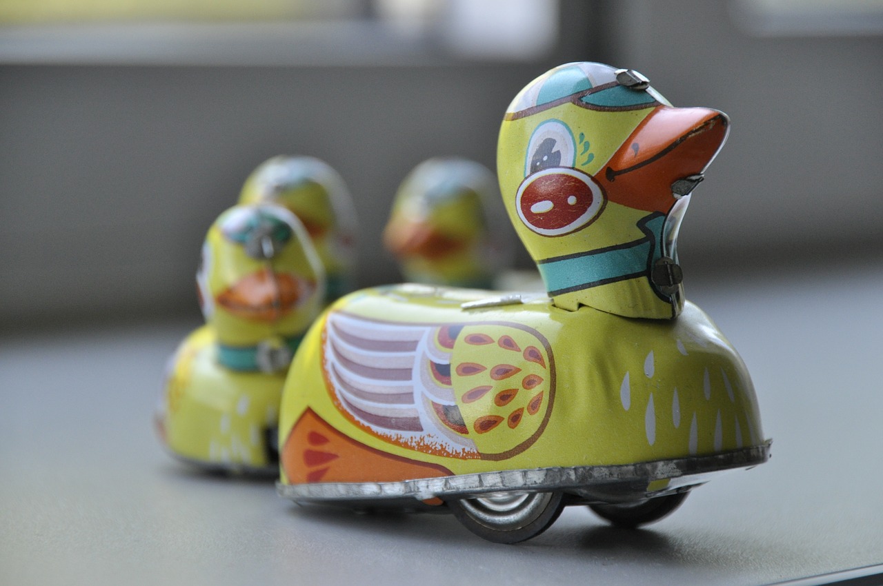 toys duck colorful free photo