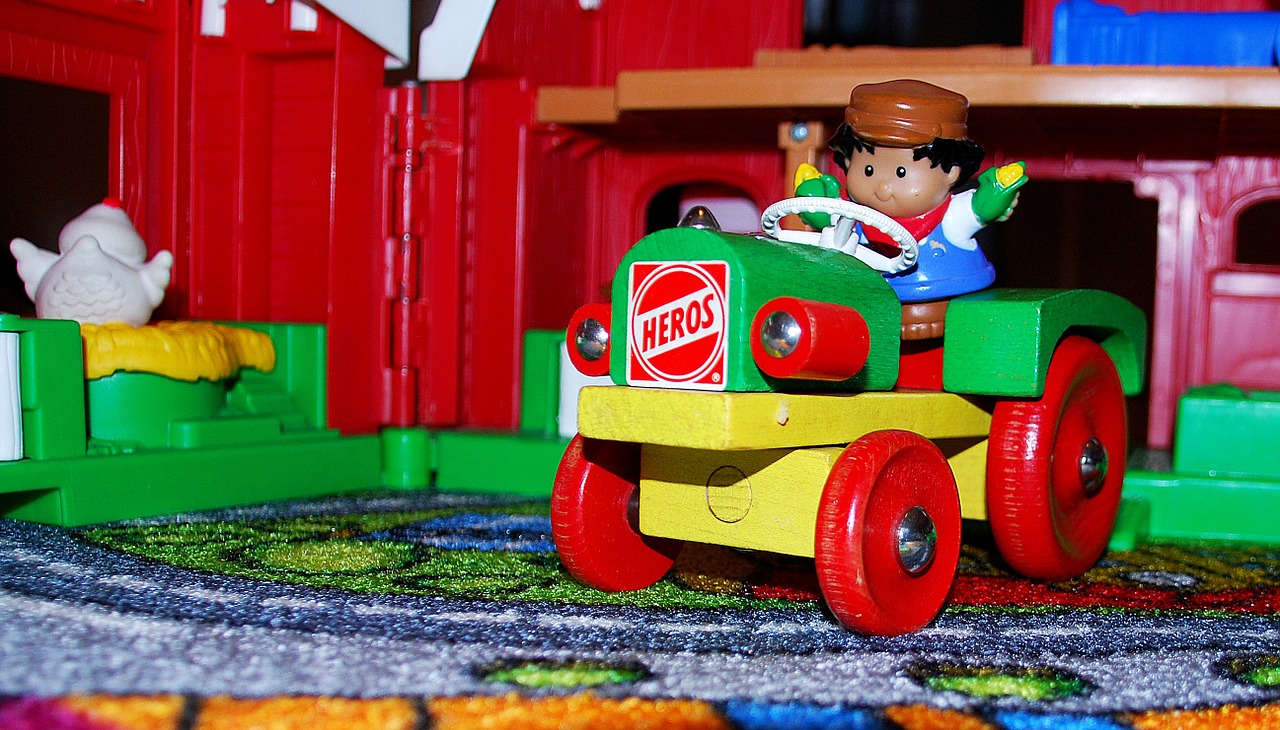 toys tractor plastic free photo