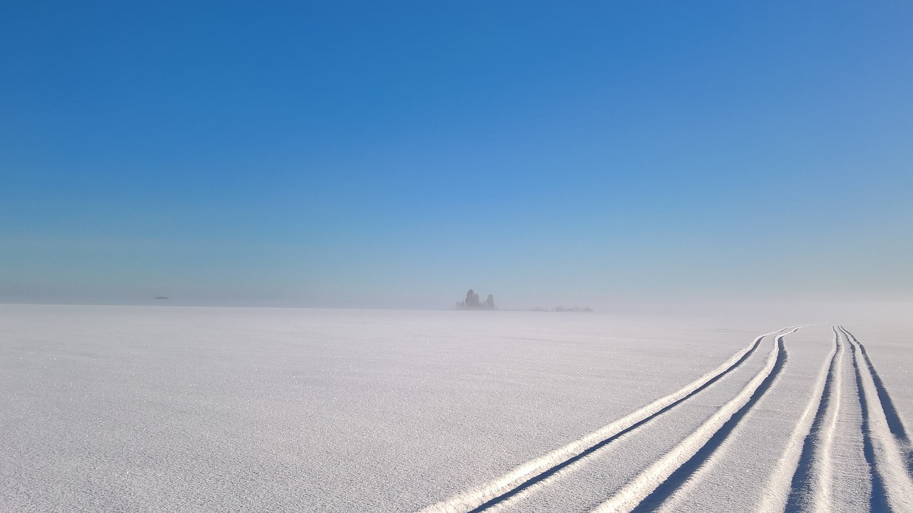 track winter ice free photo