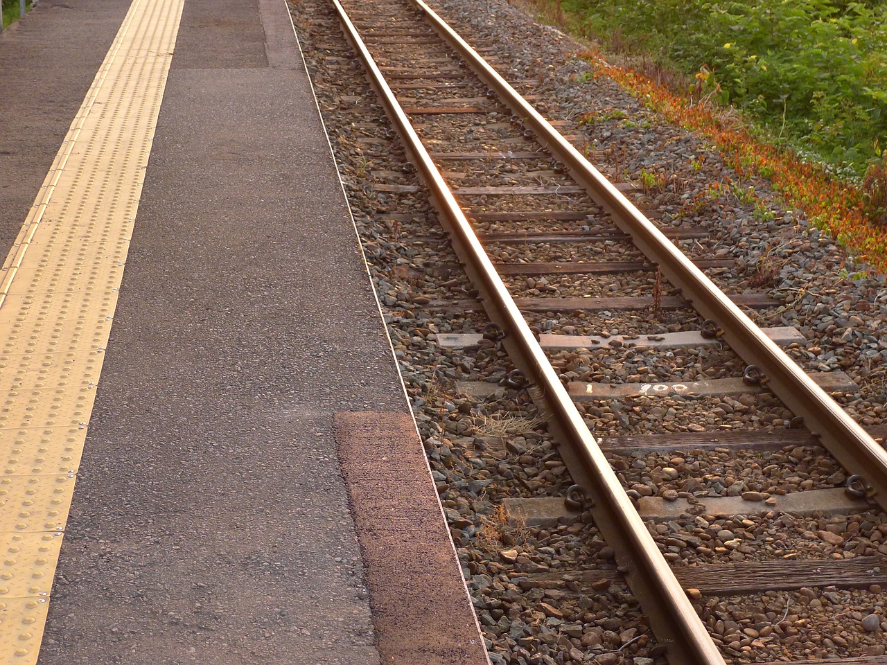 track train station home free photo