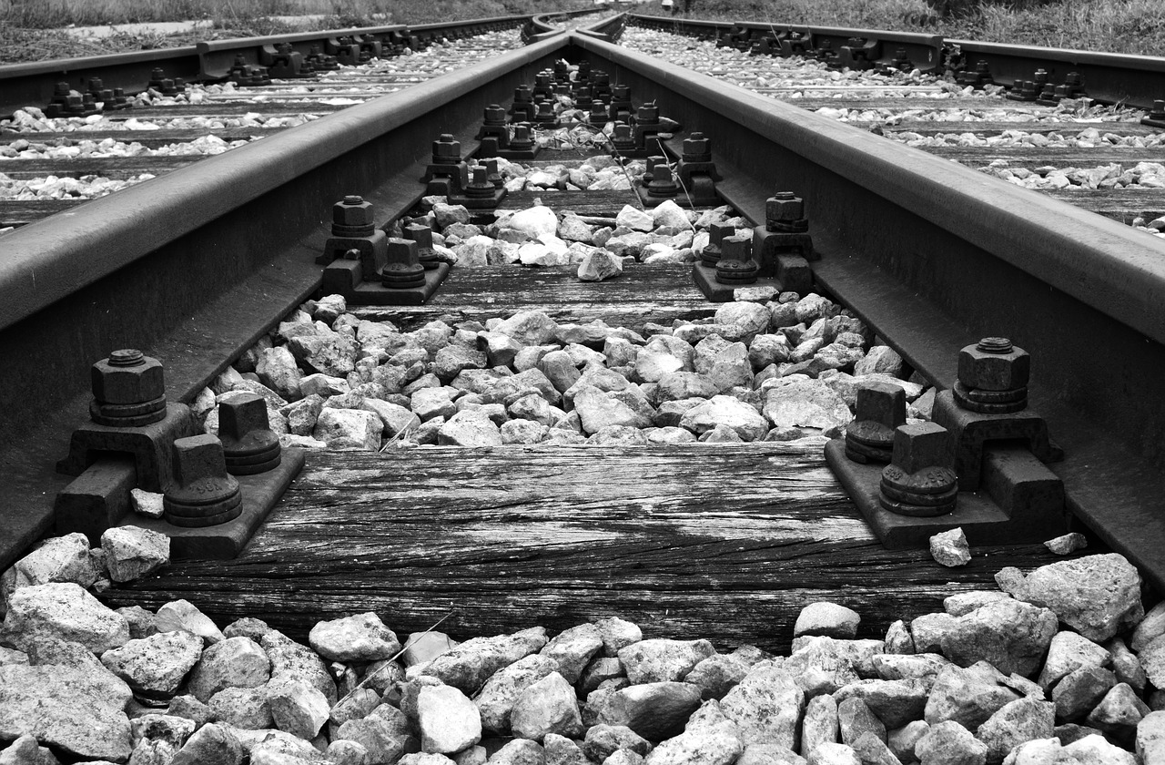 track railroad track seemed free photo