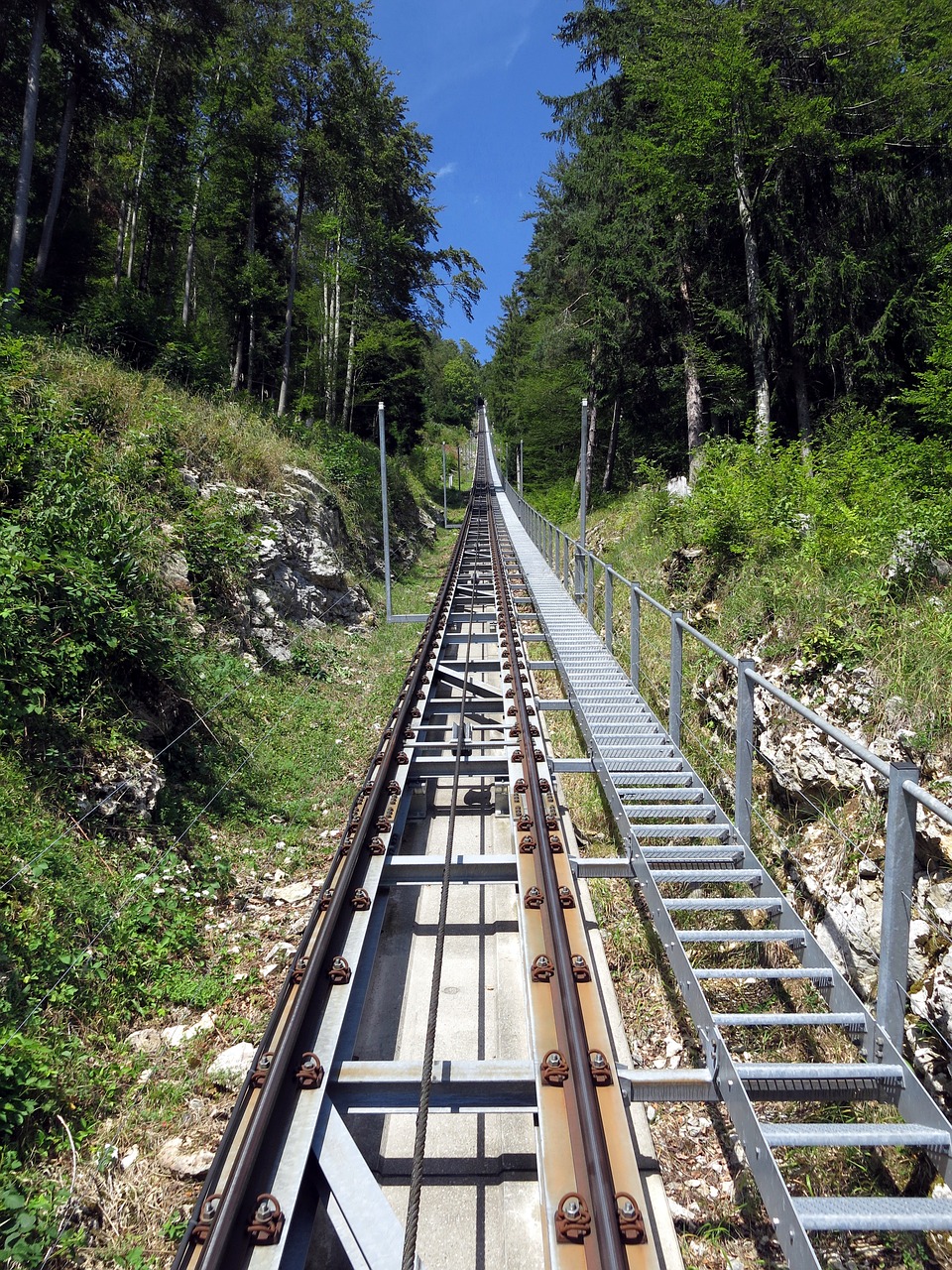 tracks mountain railway upward free photo
