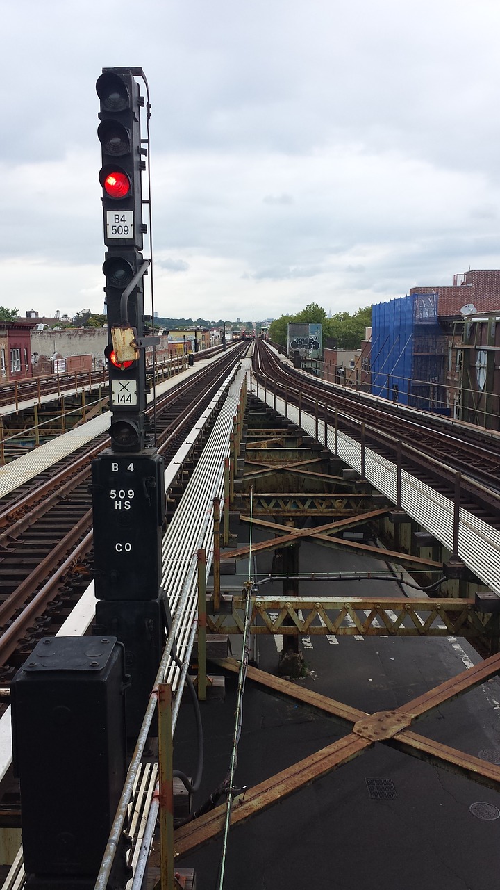 tracks subway brooklyn free photo