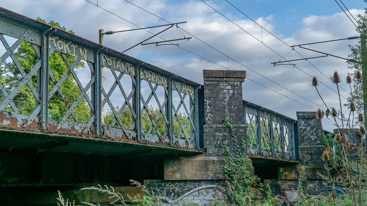 traction  bridge  the viaduct free photo