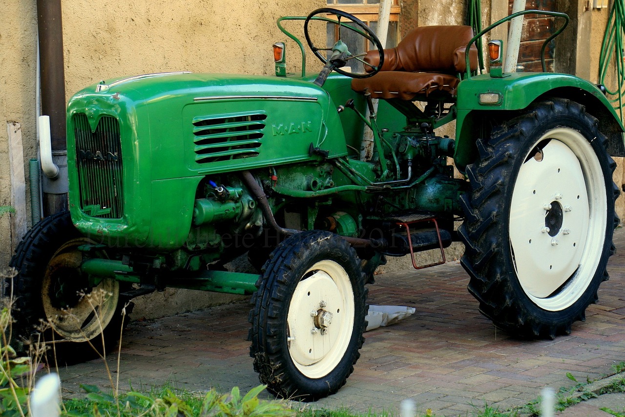 tractor agriculture farm free photo