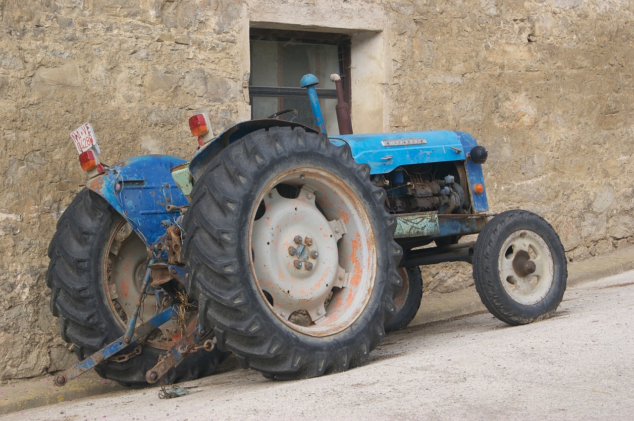 tractor old farm free photo