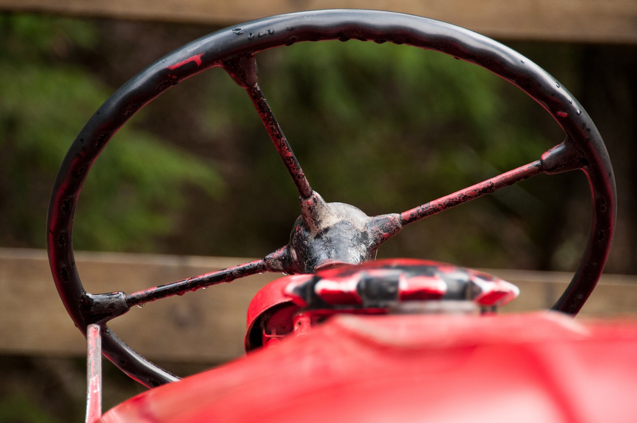 tractor steering wheel red free photo