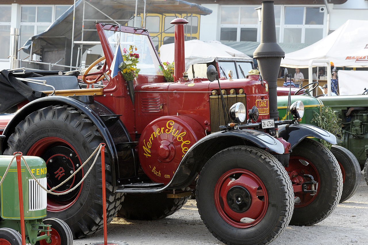 tractor oldtimer vehicles free photo