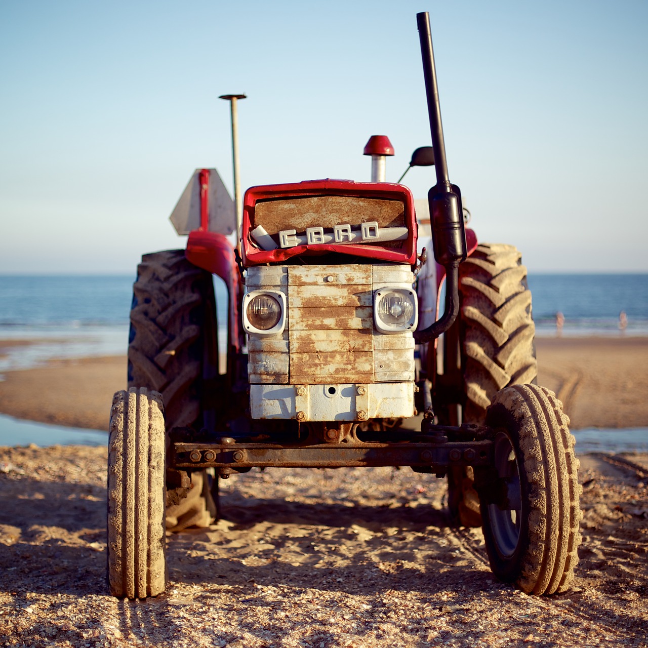 tractor beach summer free photo