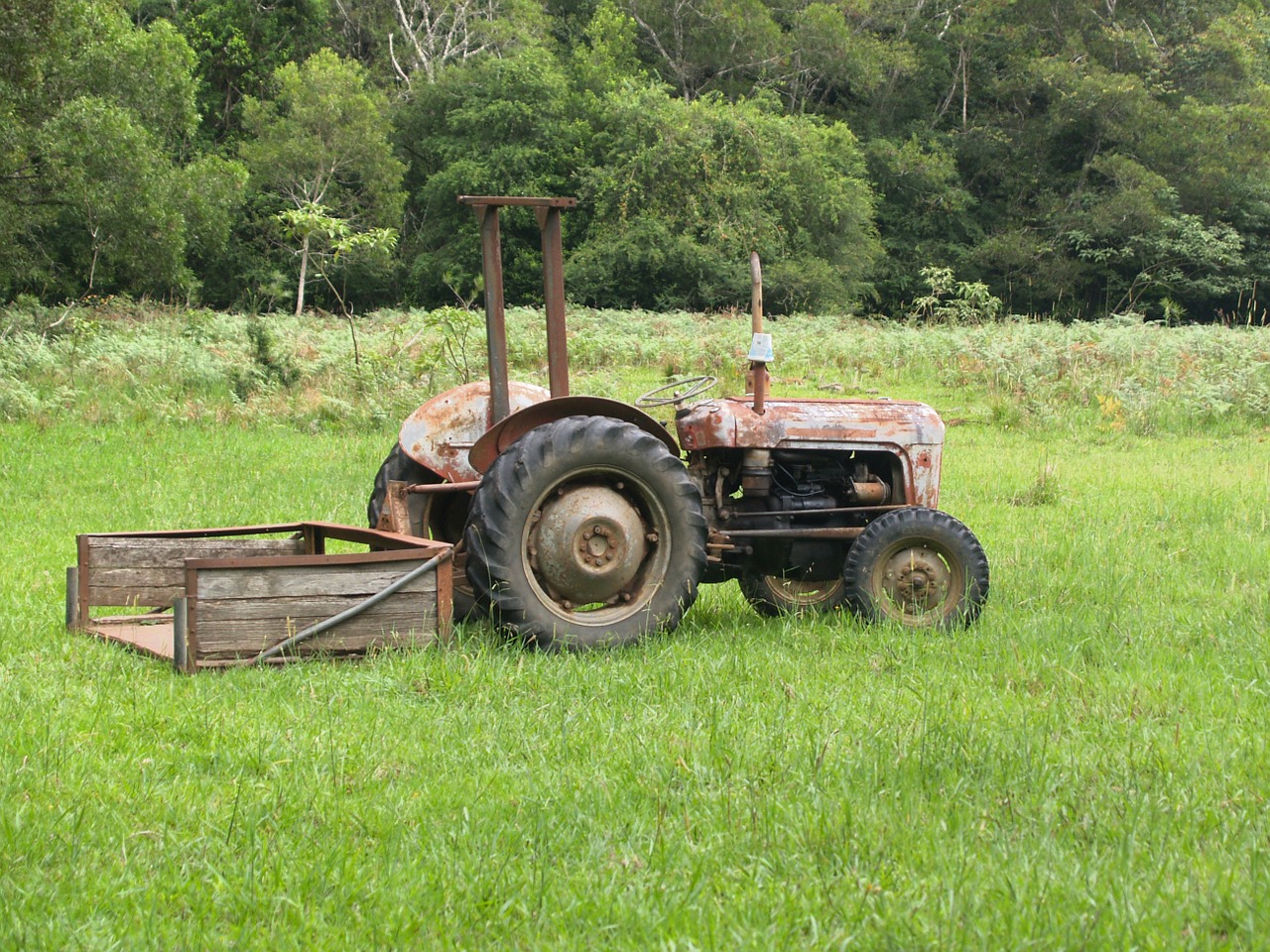 tractor old farm free photo