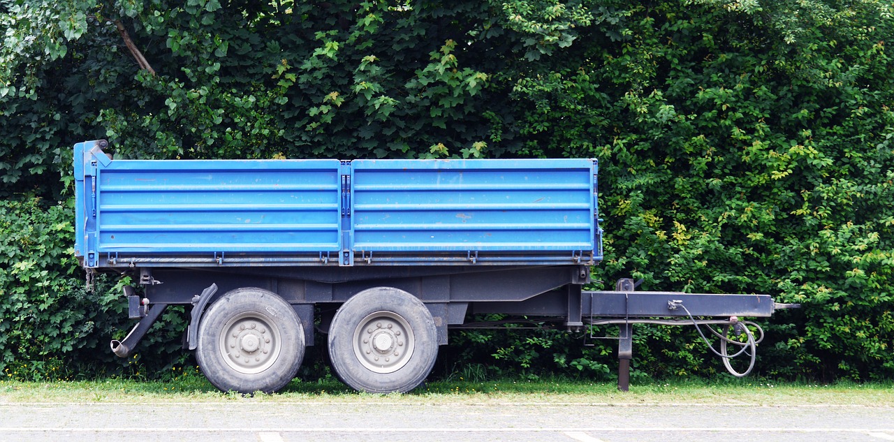 trailers tractor blue free photo