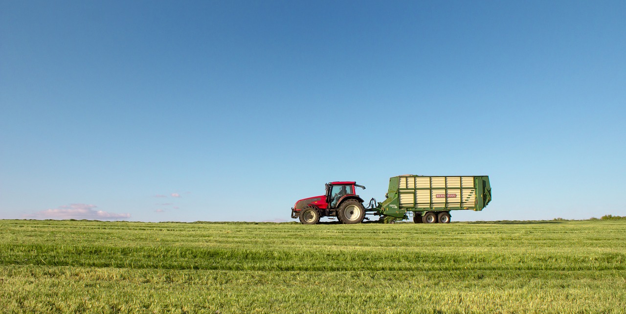 tractor horizon landscape free photo