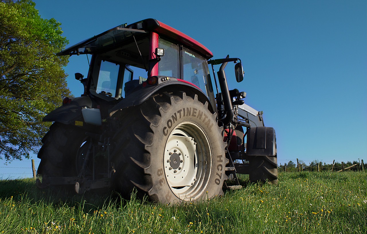 tractor tractors agricultural machine free photo