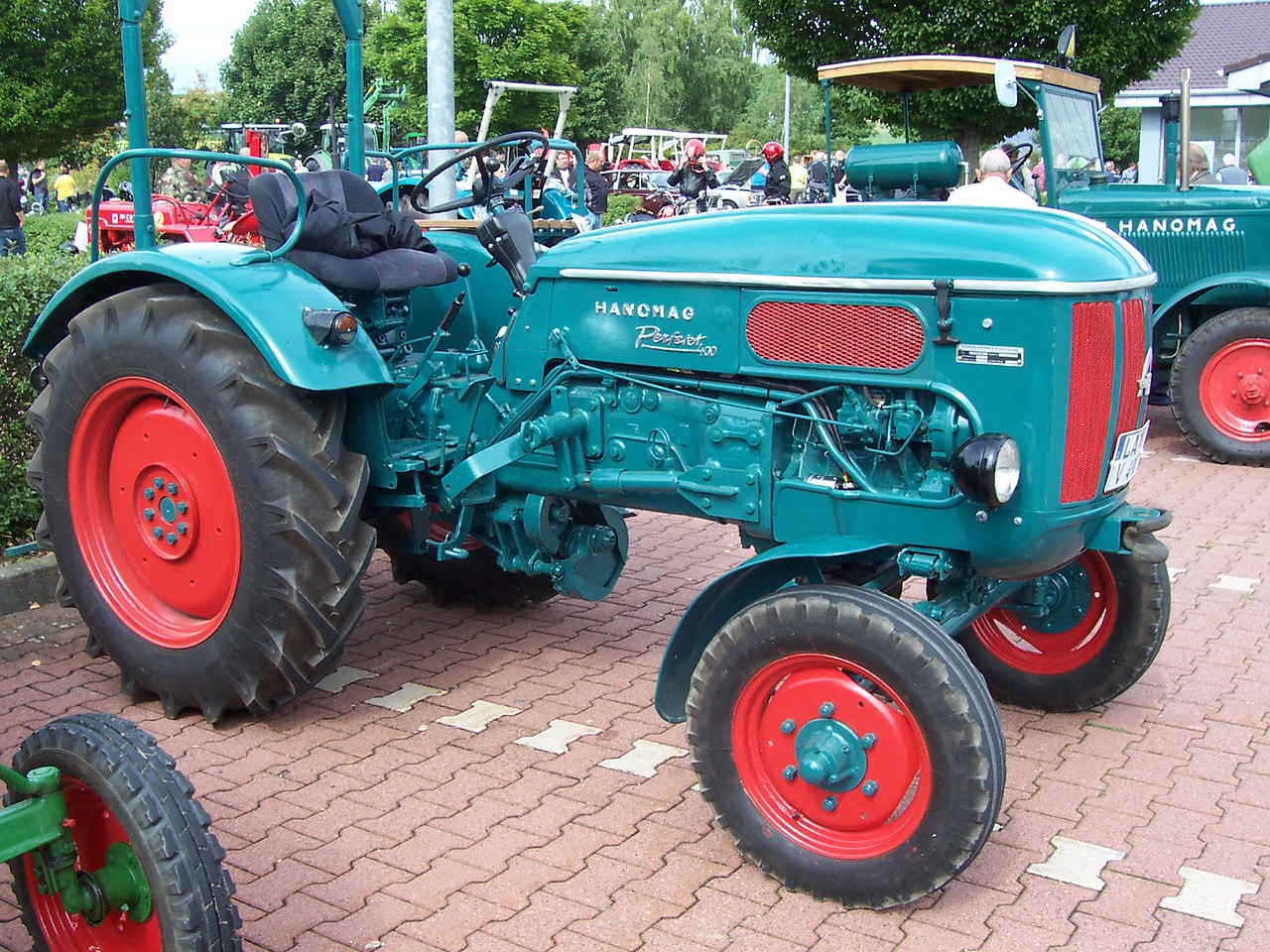 tractor hanomag agriculture free photo