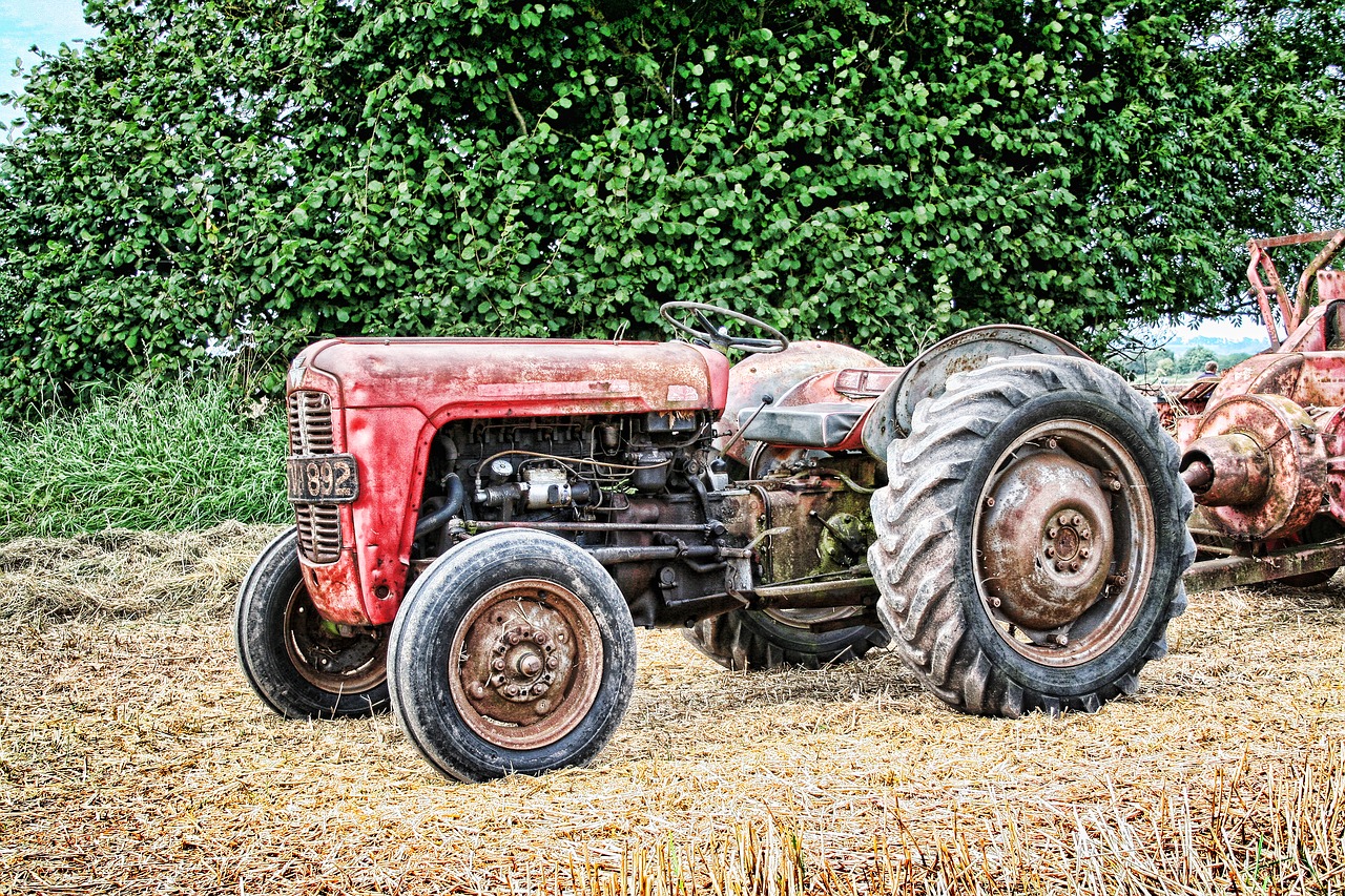 tractor vintage farming free photo