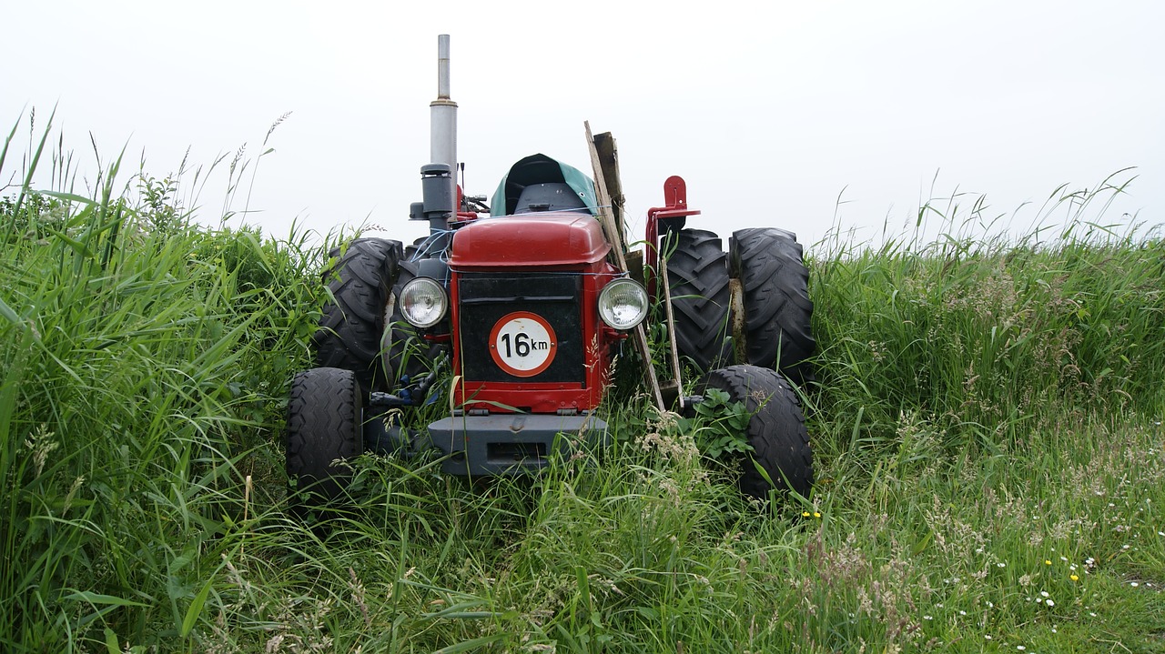 tractor old nature free photo