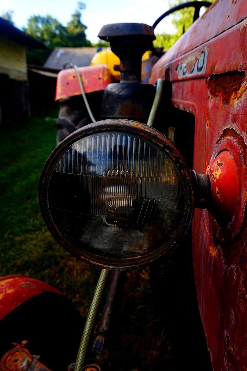 tractor light closeup free photo