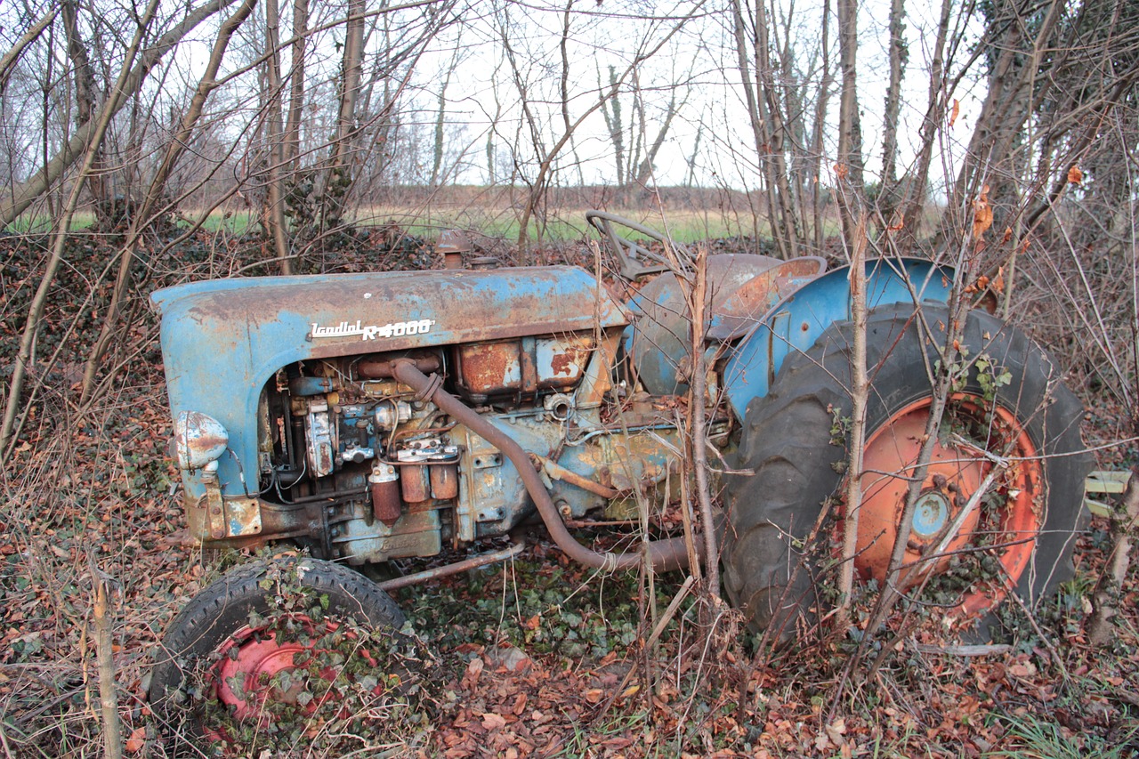 tractor abandonment plants free photo