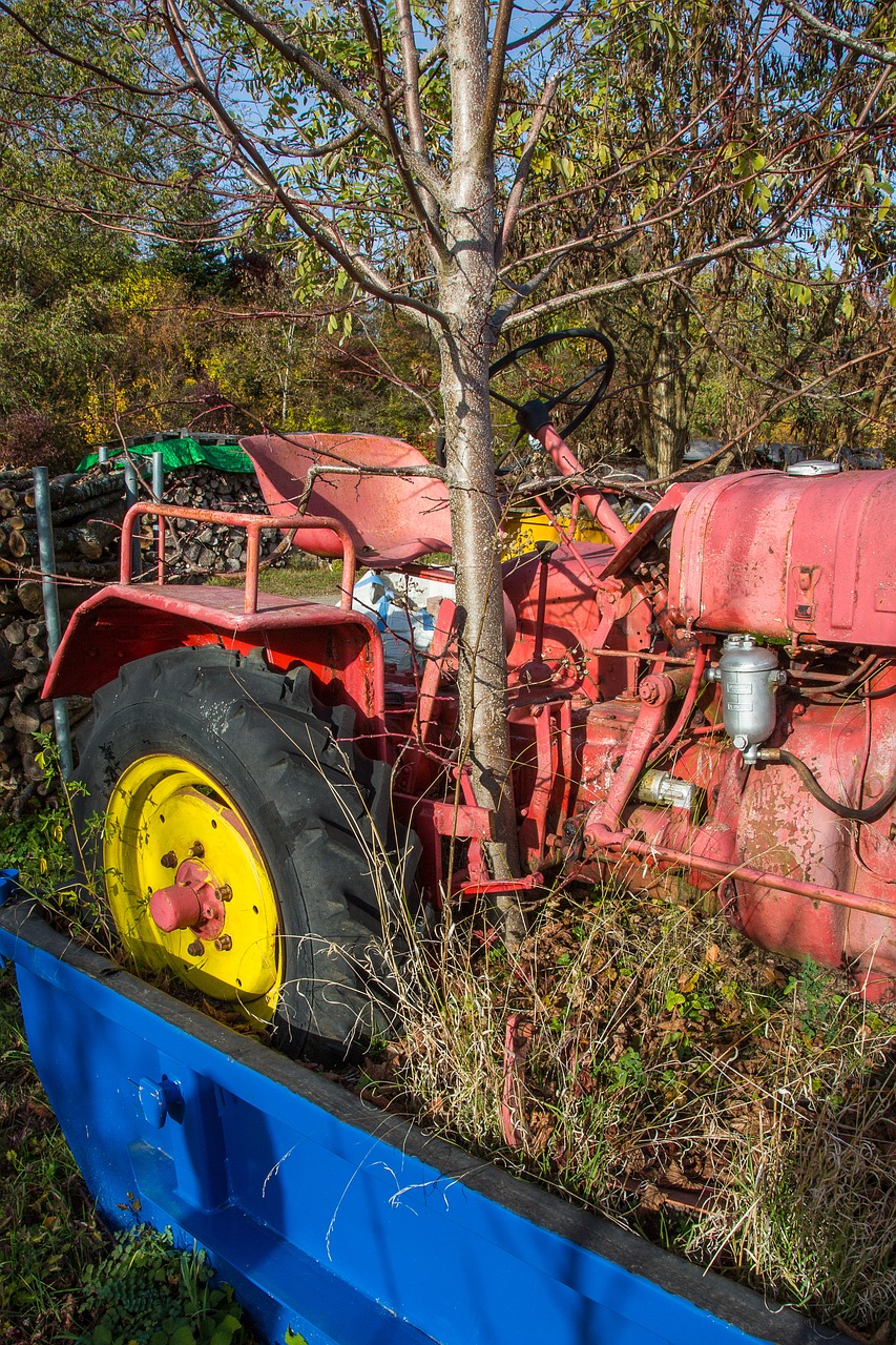 tractor agriculture commercial vehicle free photo
