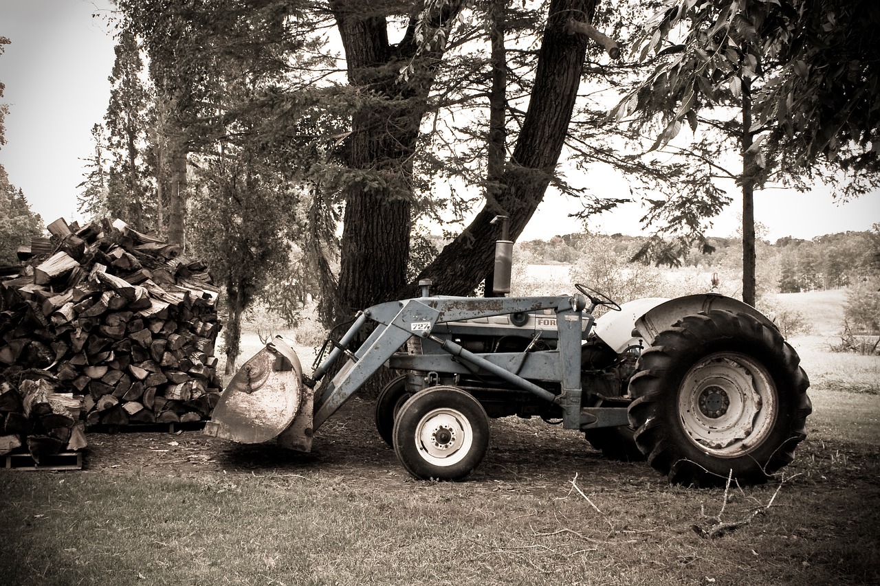 tractor country agriculture free photo