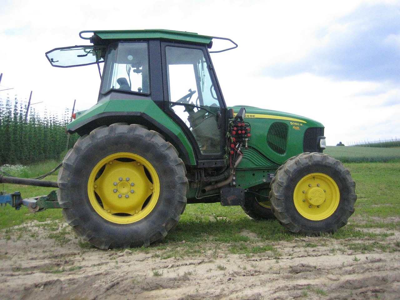 tractor agriculture vehicle free photo