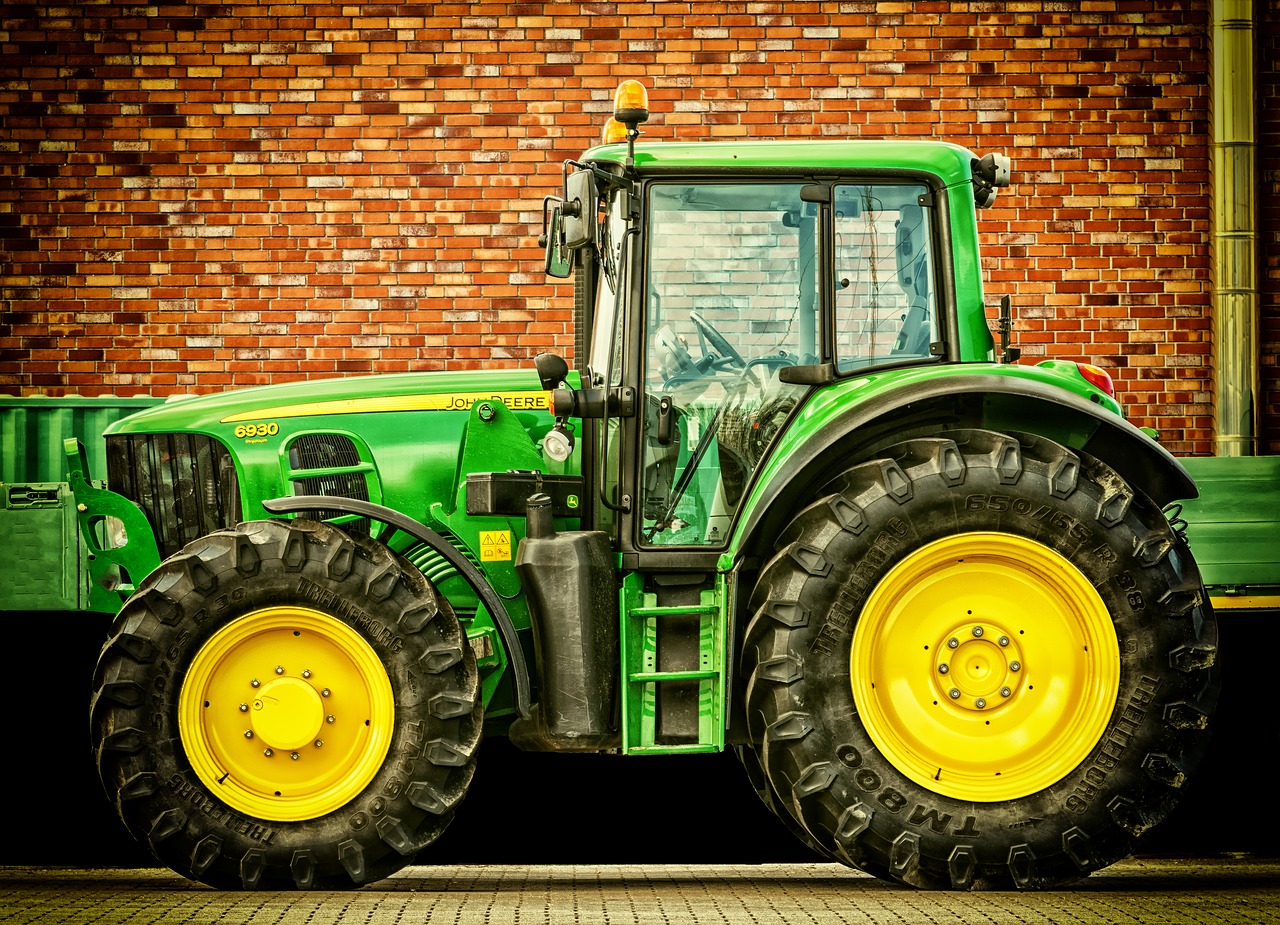 tractor vehicle tractors free photo