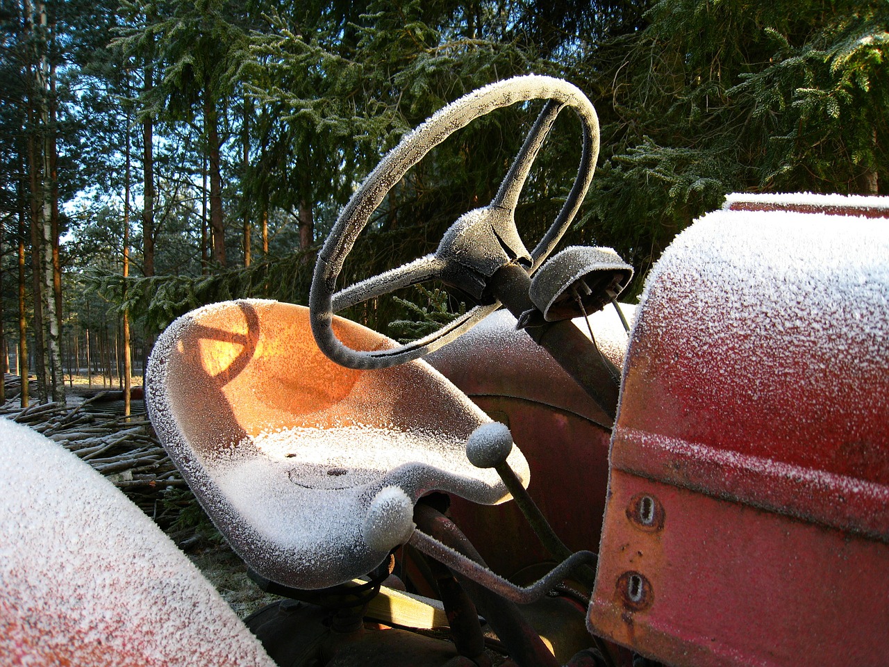tractor steering wheel frost free photo