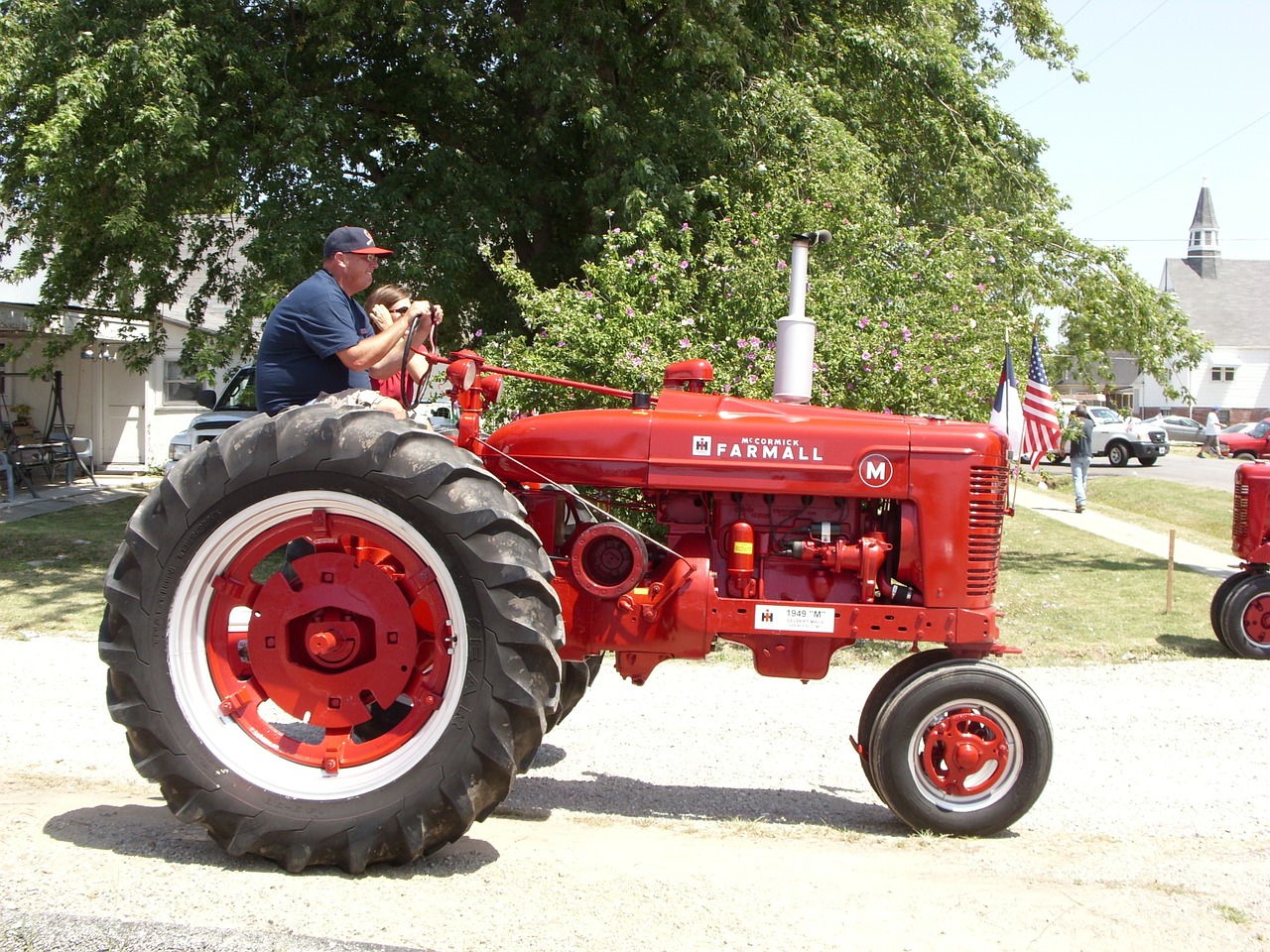 tractor farmer farming free photo