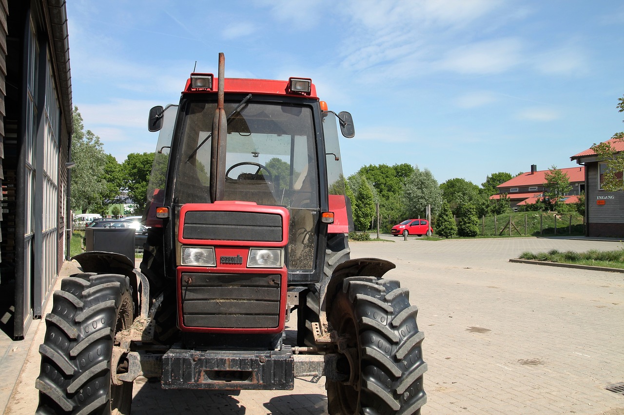 tractor farm vehicle free photo