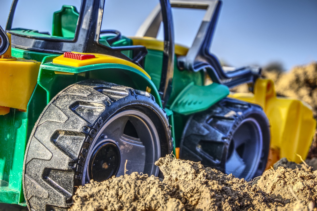 tractor close macro free photo