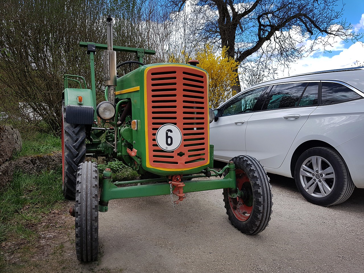 tractor  old  pkw free photo
