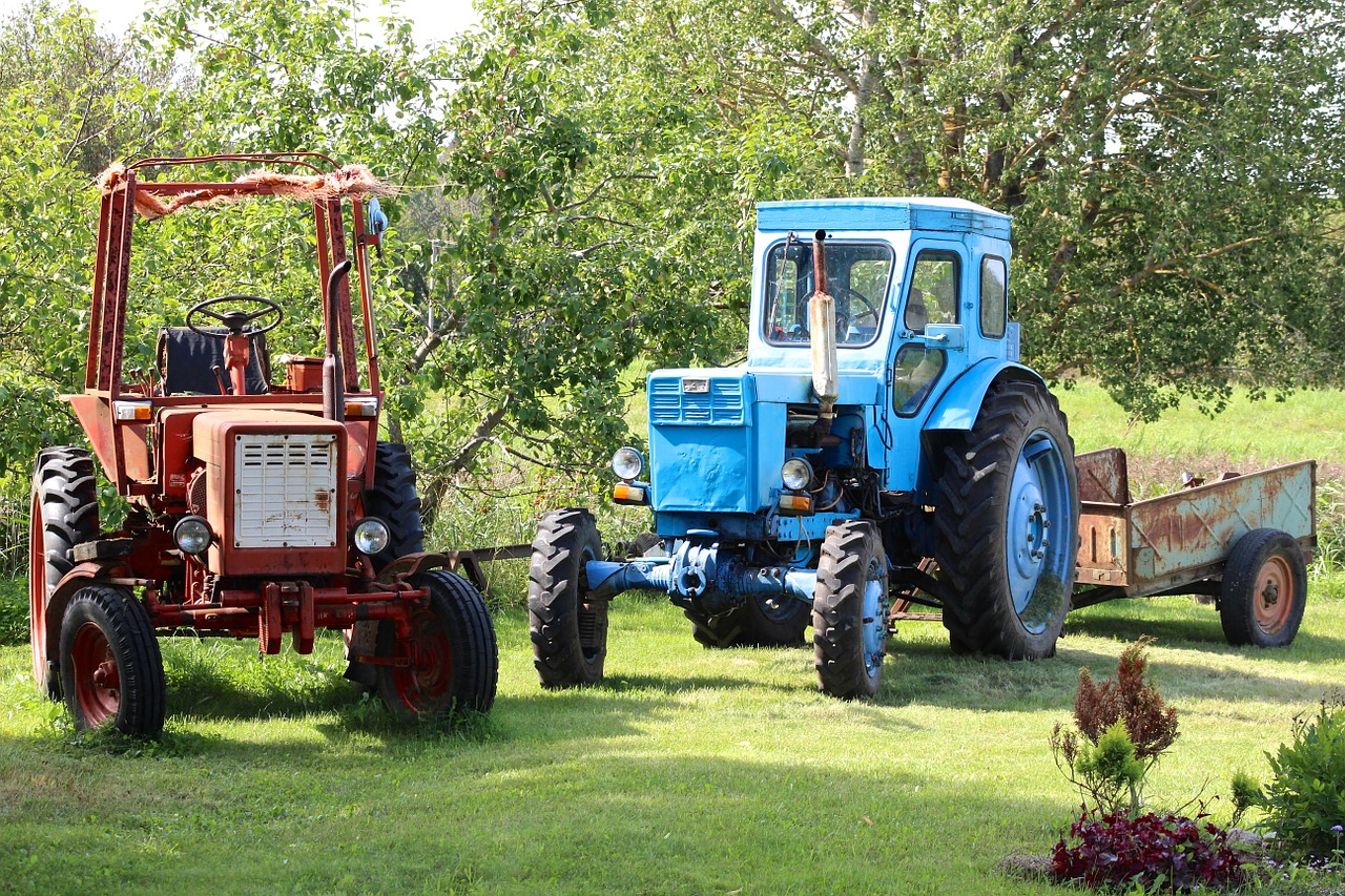 tractor old transport free photo