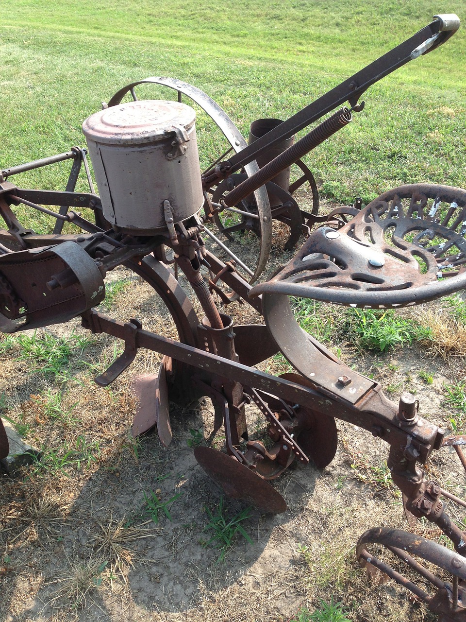 tractor old farm free photo