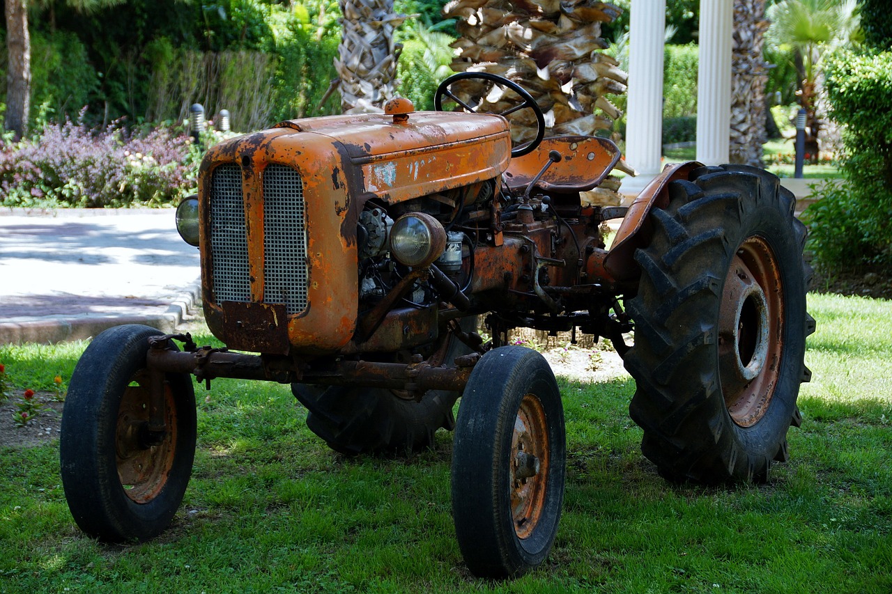 tractor garden maintenance free photo