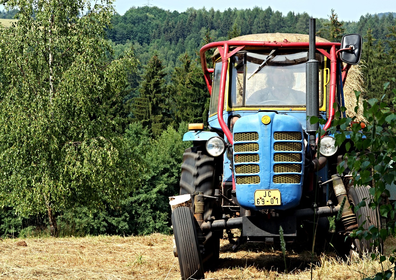 tractor field zetor free photo