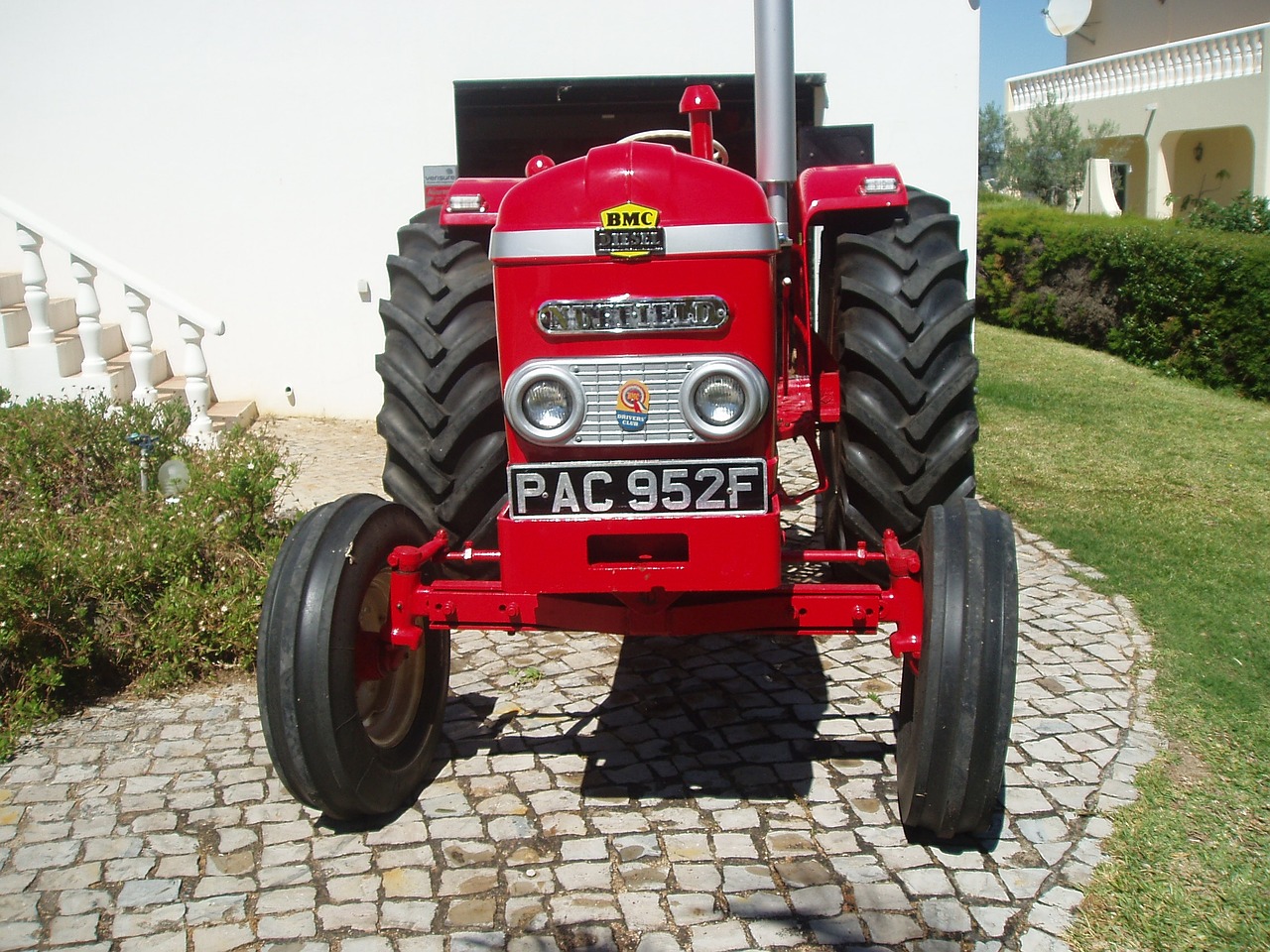 tractor nuffield 465 agriculture free photo