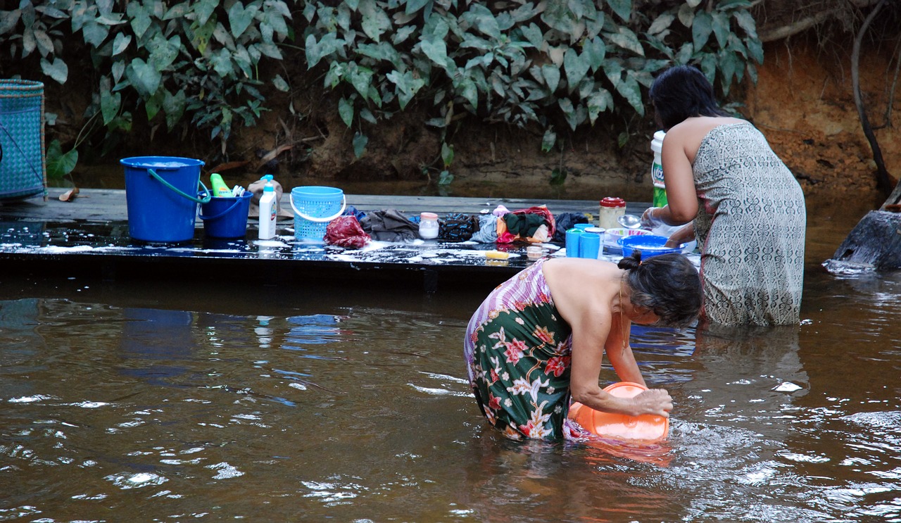 traditional river tourism free photo